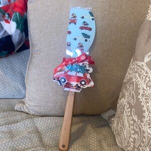 ❤️💙💚NWT Bakeshop by Masterclass Spatula with Wooden Handle & Car Cookie Cutter